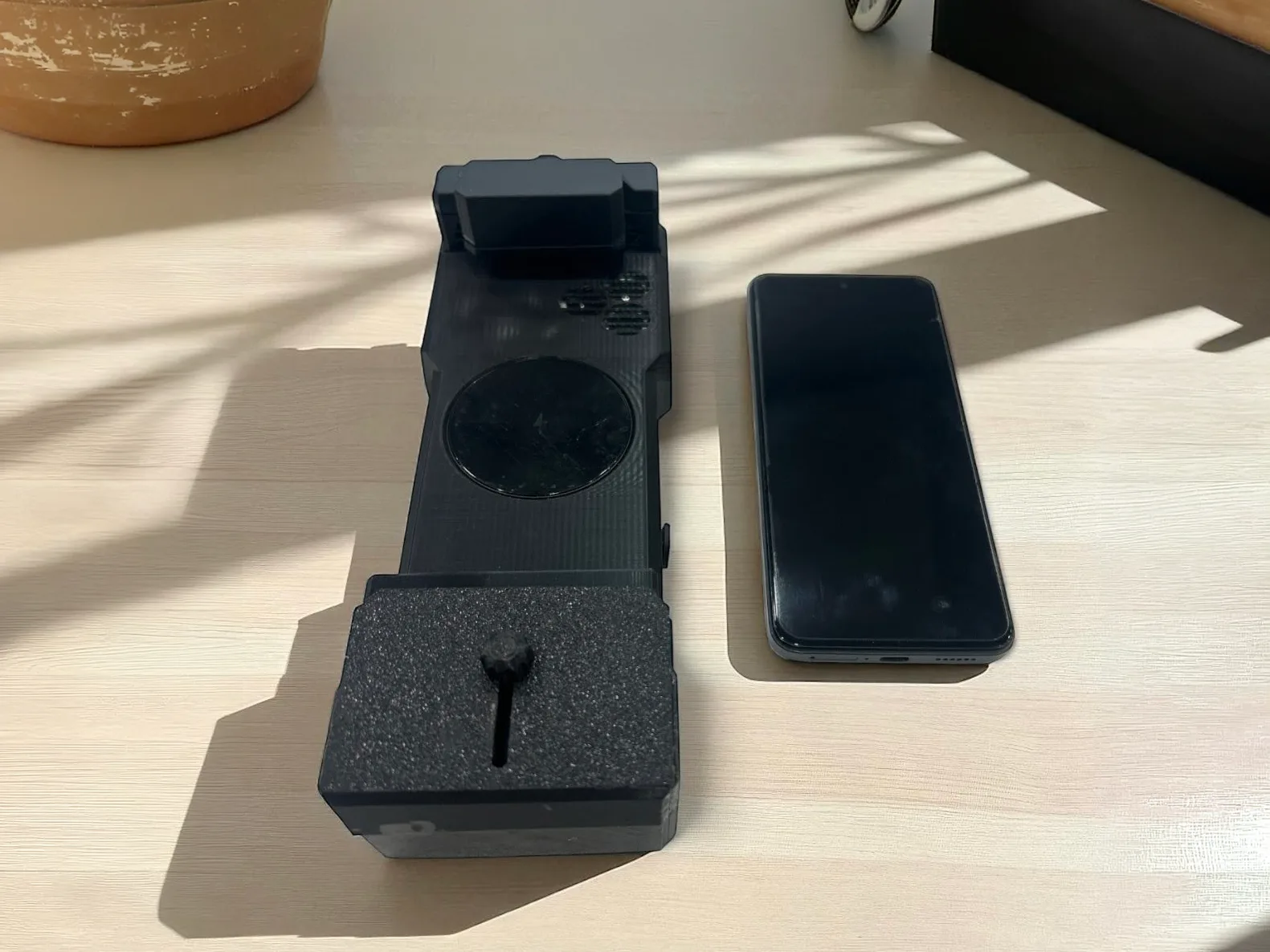 Mobile Anti-Spy Device — Privacy Shield